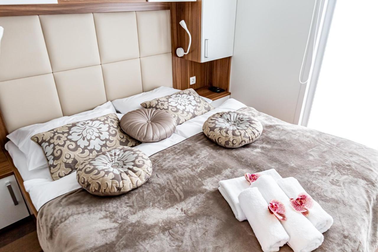 Floating Sea House Aurora Villa Portoroz Ngoại thất bức ảnh