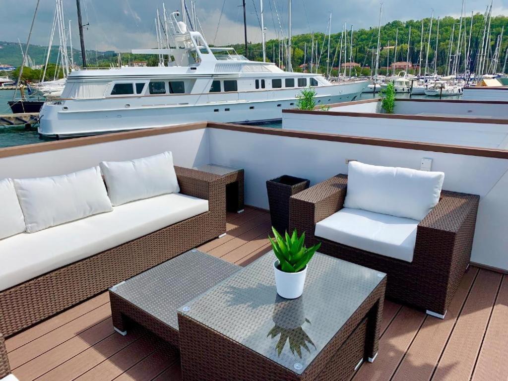 Floating Sea House Aurora Villa Portoroz Ngoại thất bức ảnh